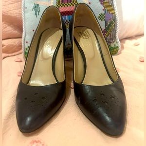 Hobbs of London Navy Blue spectator Pumps EU 39 Great condition